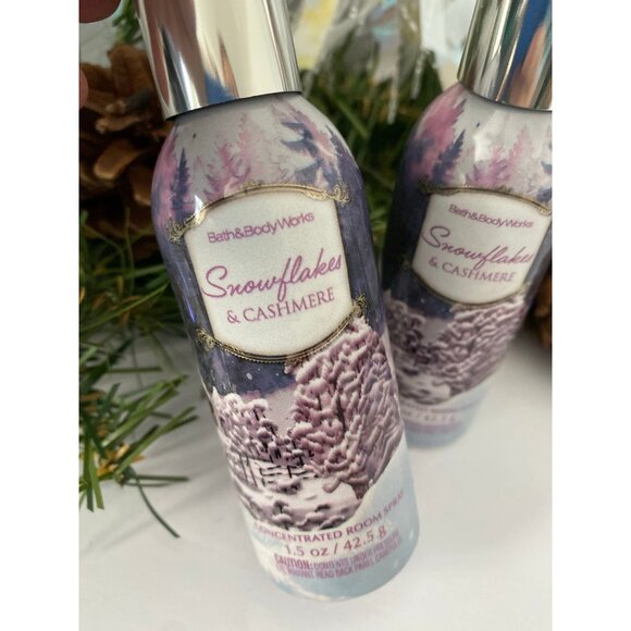 Bath & Body Works “Snowflakes & Cashmere” NEW Concentrated Room Sprays - Picture 2 of 5
